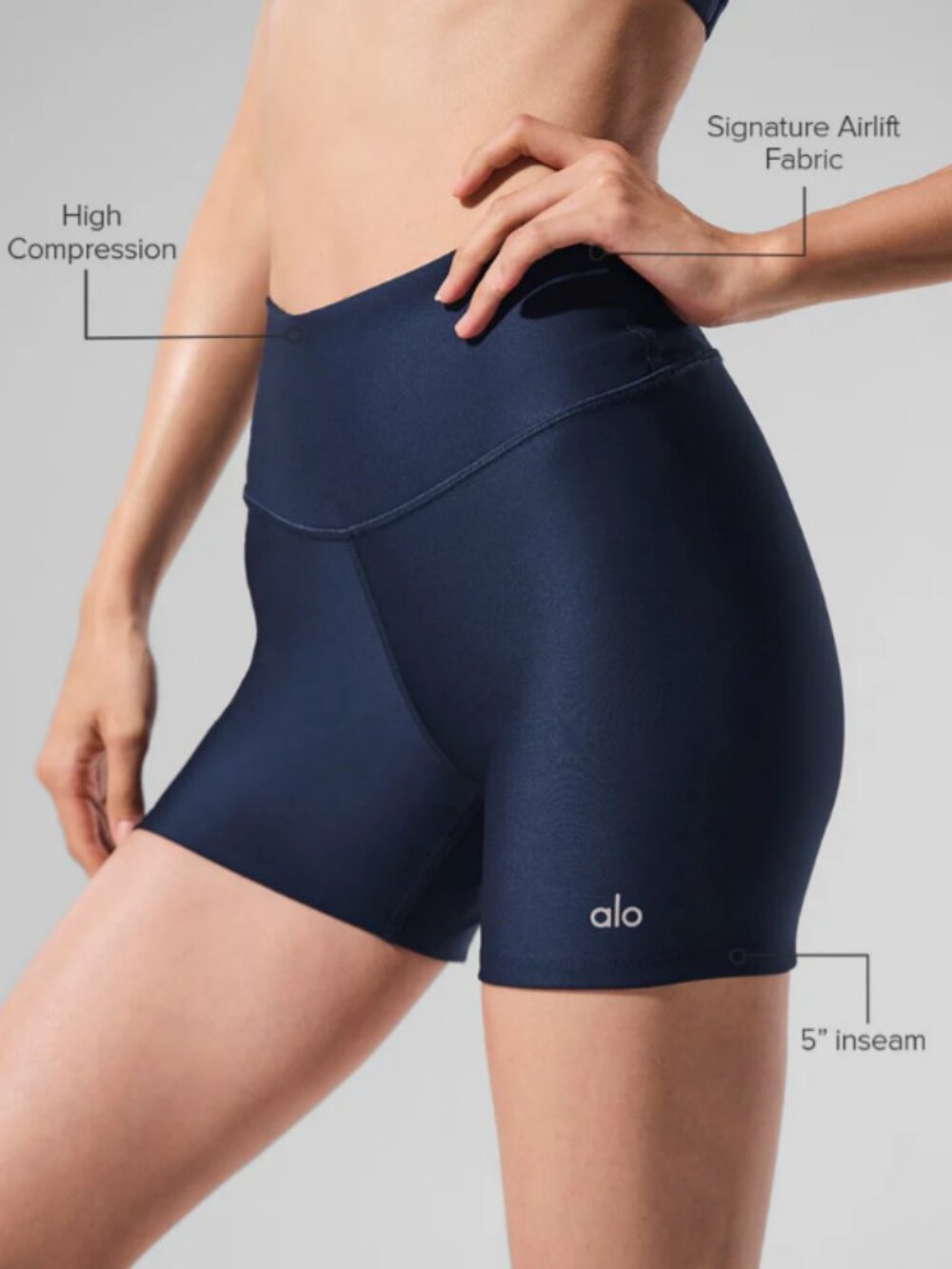 ALO Yoga 5" Airlift Energy Short Navy Size Medium